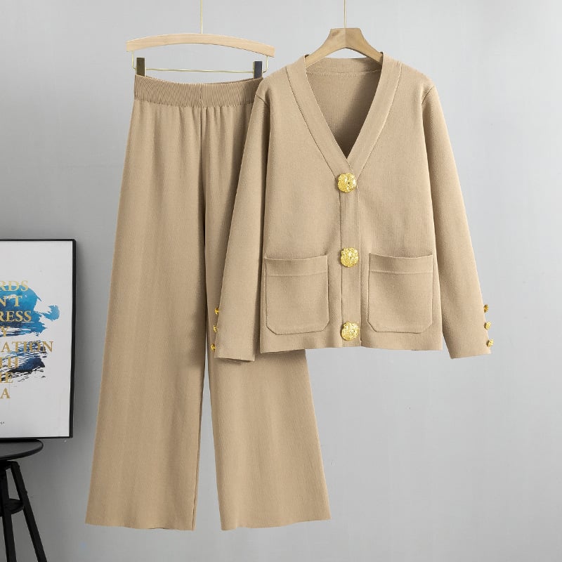 AZARIA – TRAJE DE PANTALONES DE SUÉTER DE LANA CON BOTONES METÁLICOS