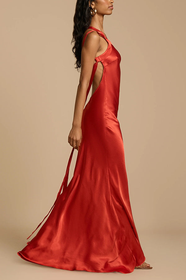 Vestido maxi satinado asimétrico