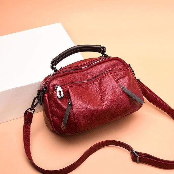 Finbjørg | Bolsa Pequeña y Versátil en Tono Cognac Dorado