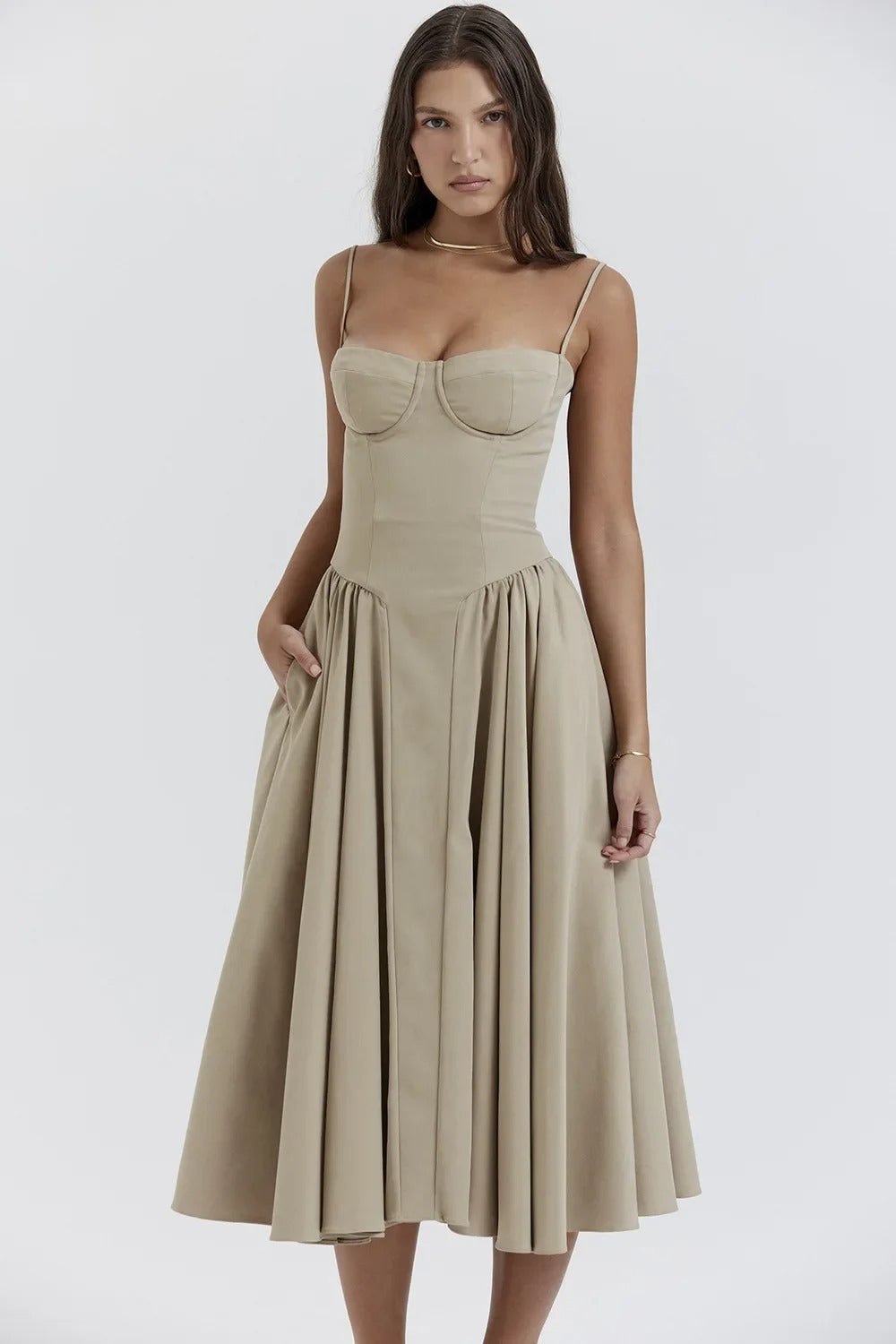 Elara | Vestido de tirantes con corsé