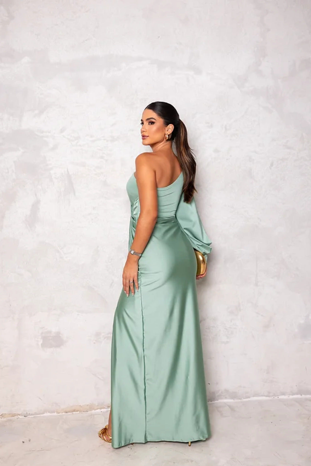 Isabelle - Vestido Elegante con Finesse