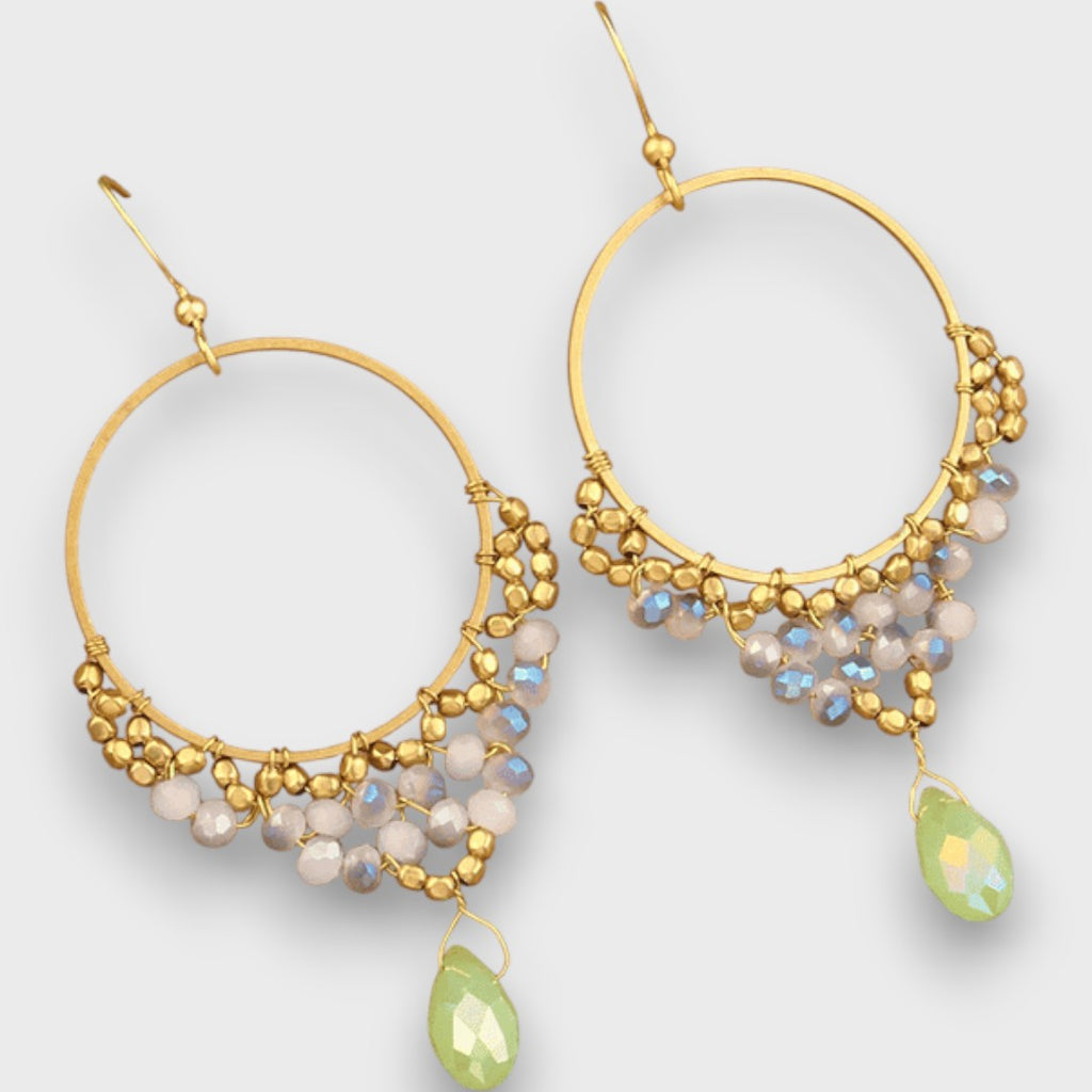 Isalda – Pendientes Vintage con Madera y Perlas