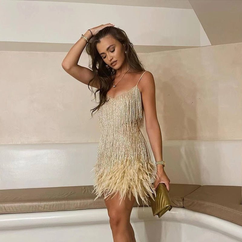 ALEXIS – VESTIDO DE FIESTA MODERNO CON PLUMAS PARA SALIDAS NOCTURNAS