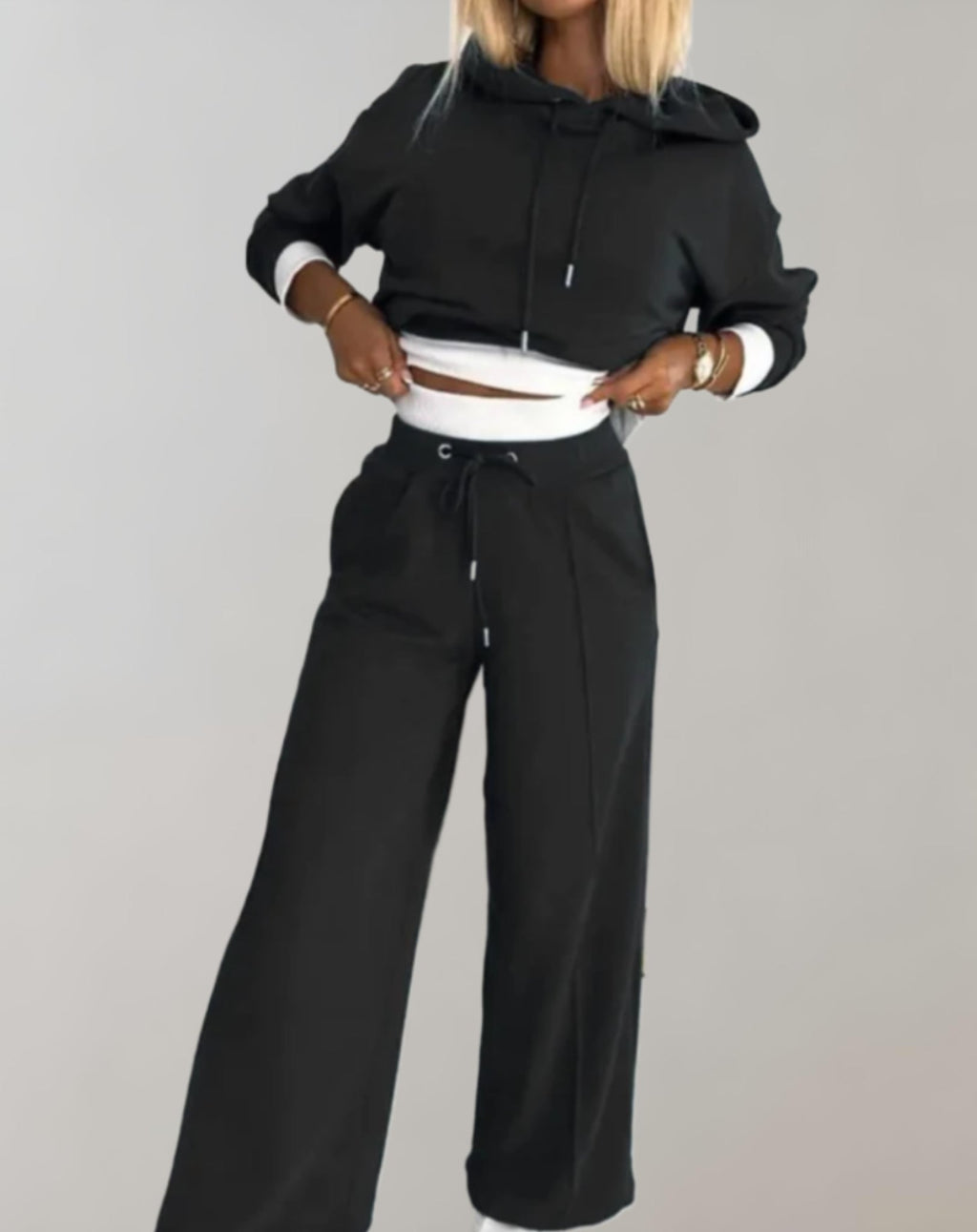 Conjunto de Chándal de 2 Piezas para Mujeres – Sudadera Cortada y Pantalones de Pierna Ancha