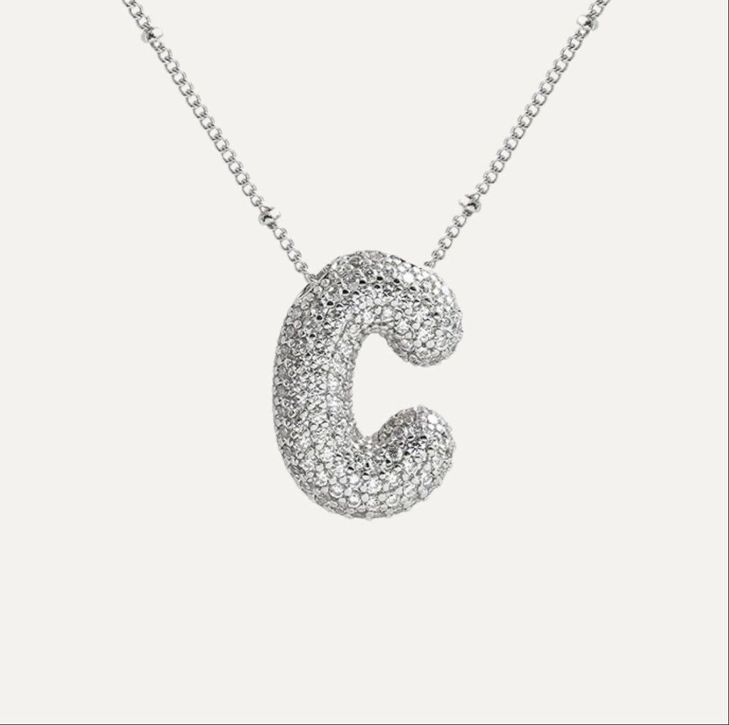 Savannah | Collar con Letra Burbuja en Diamante