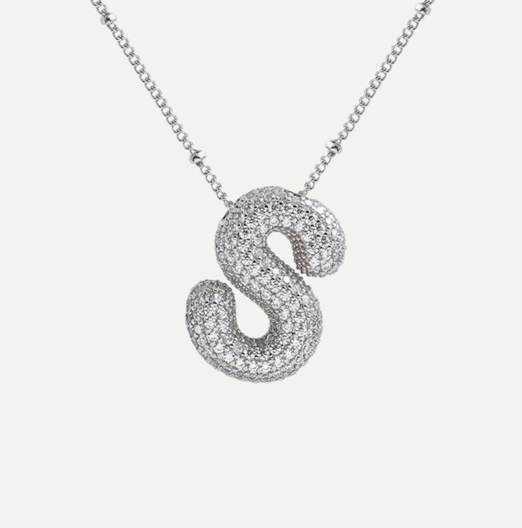 Savannah | Collar con Letra Burbuja en Diamante
