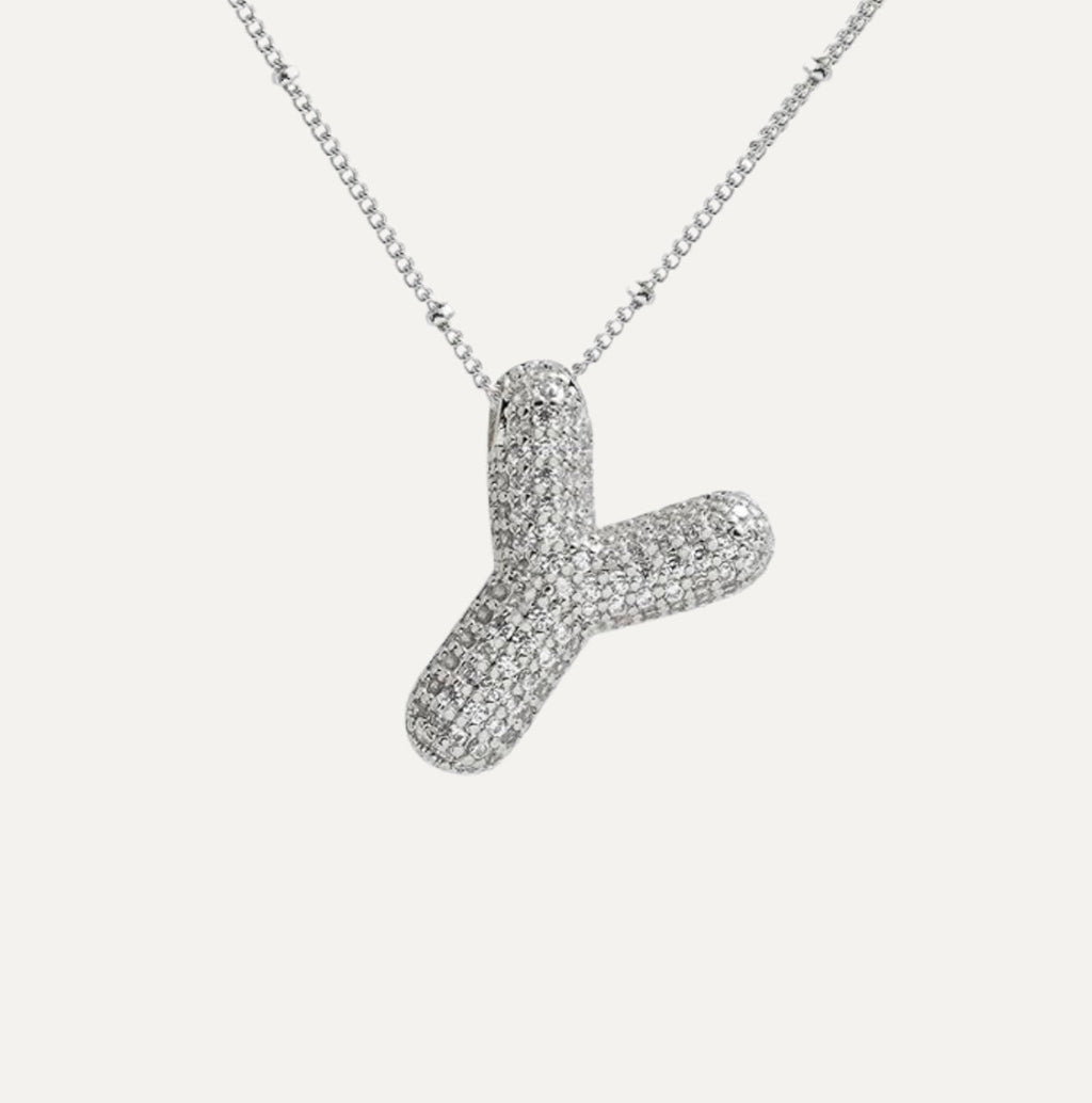 Savannah | Collar con Letra Burbuja en Diamante