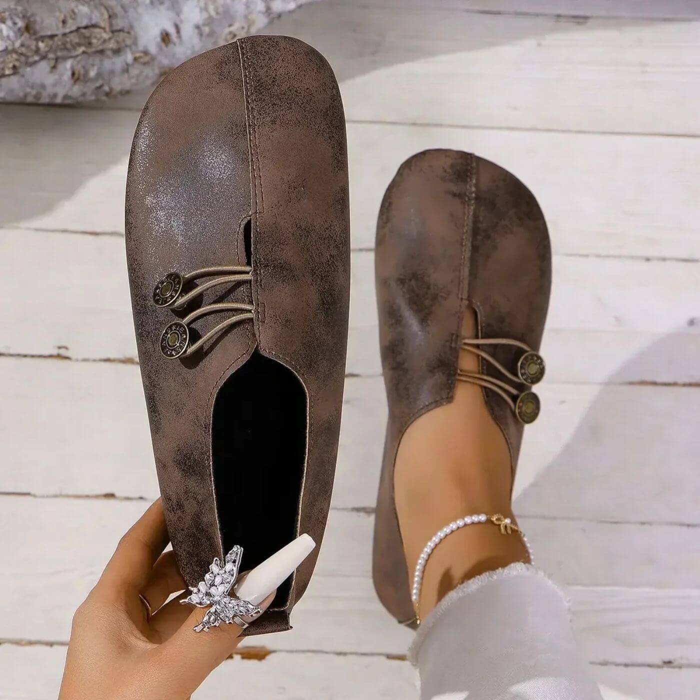 Ingrid – Zapatos ortopédicos cómodos y adaptables