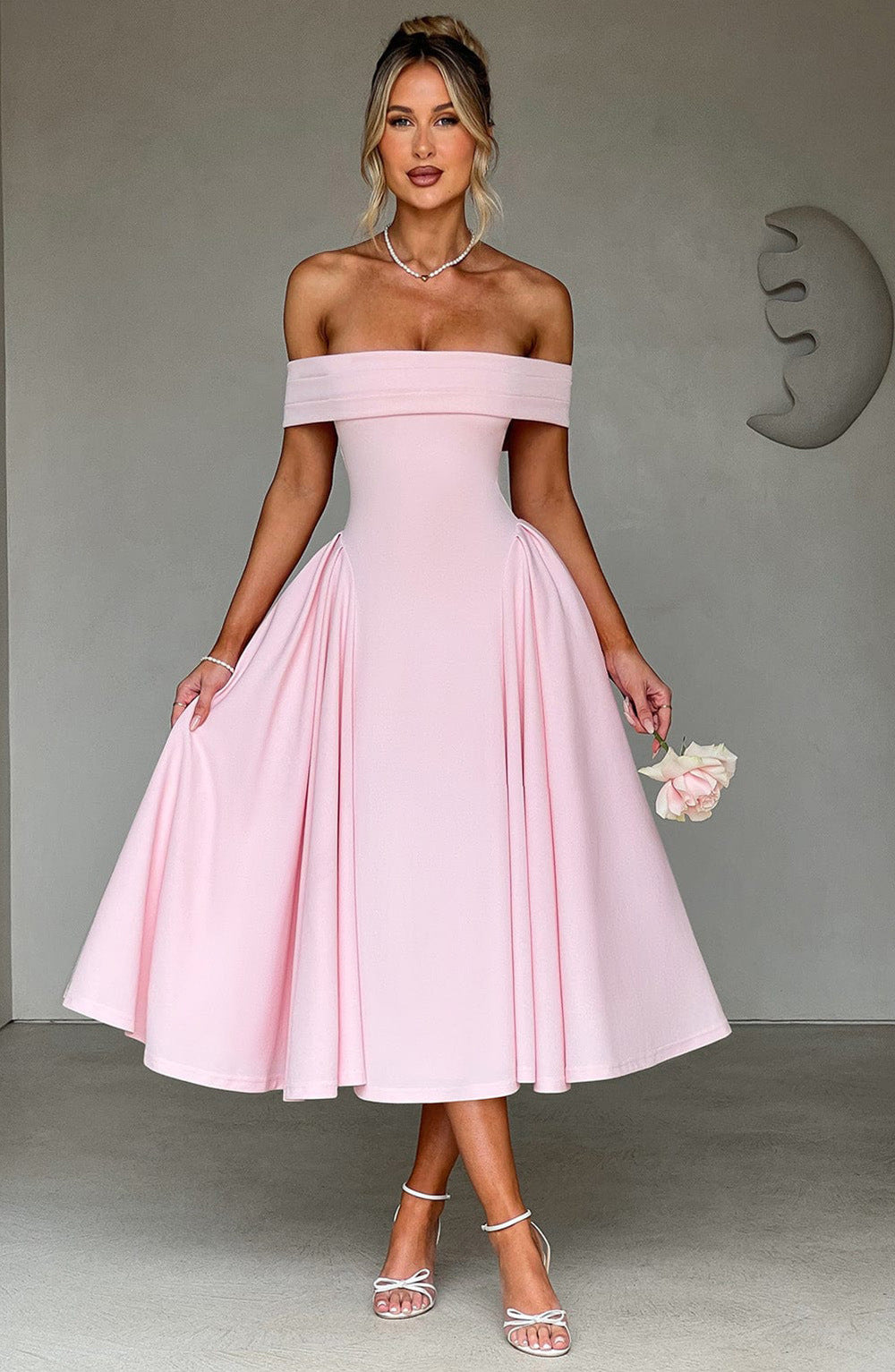 Vestido Midi con Hombros Descubiertos