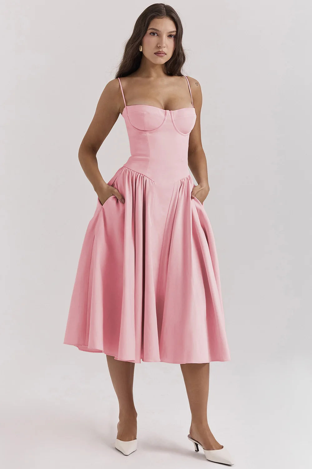 Elara | Vestido de tirantes con corsé