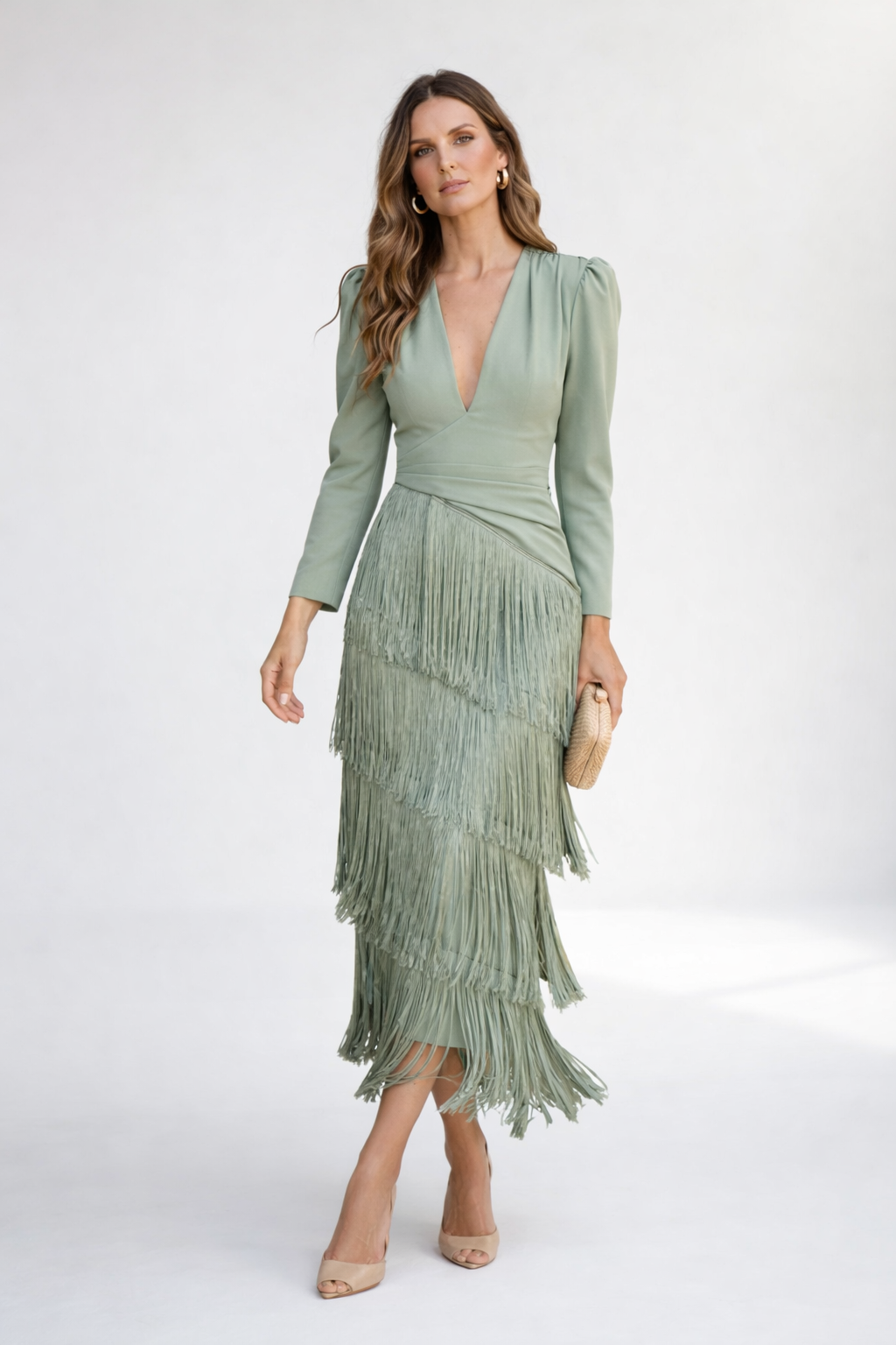 Vestido Midi Con Flecos Elegante — Silueta Refinada y Dinámica