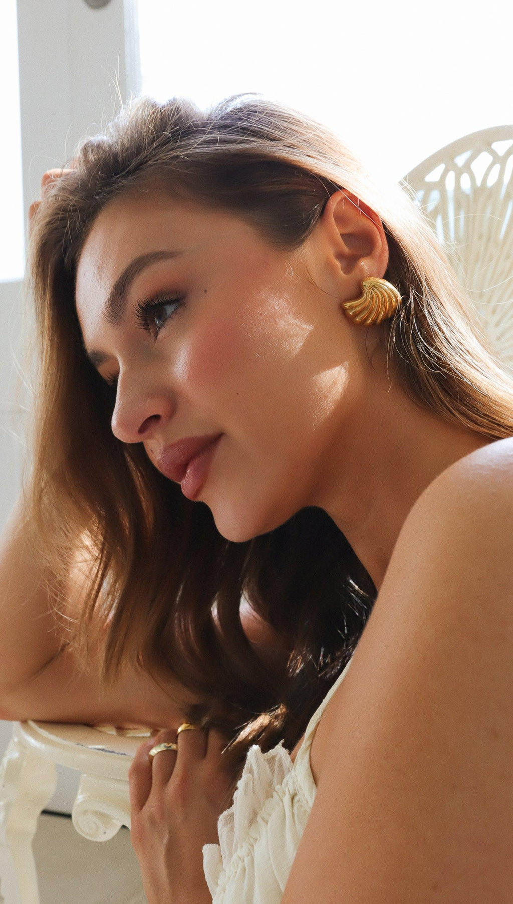 Emery | Pendientes de Concha de Oro