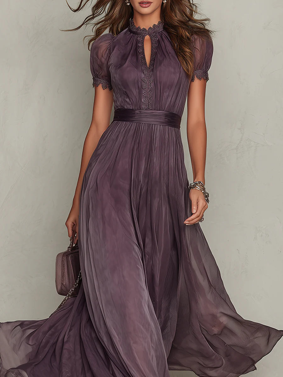 Flavia • Vestido largo violeta con escote en forma de llave, borde de encaje de chiffon