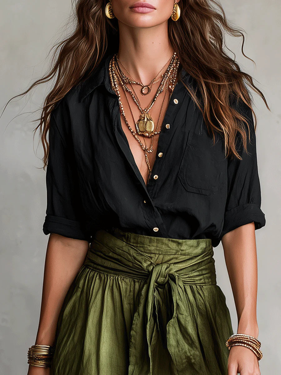 Vera – Conjunto de dos piezas: camiseta negra y falda midi verde olivo
