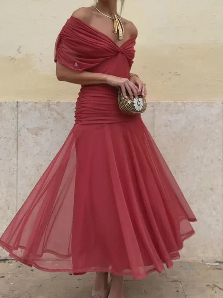 Vestido largo floral de mujer para invitadas de boda con escote de hombros descubiertos y cintura fruncida
