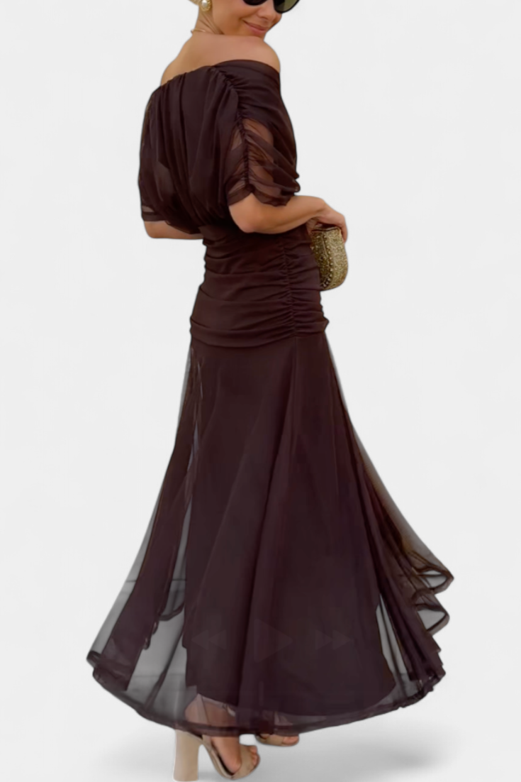 Vestido largo floral de mujer para invitadas de boda con escote de hombros descubiertos y cintura fruncida