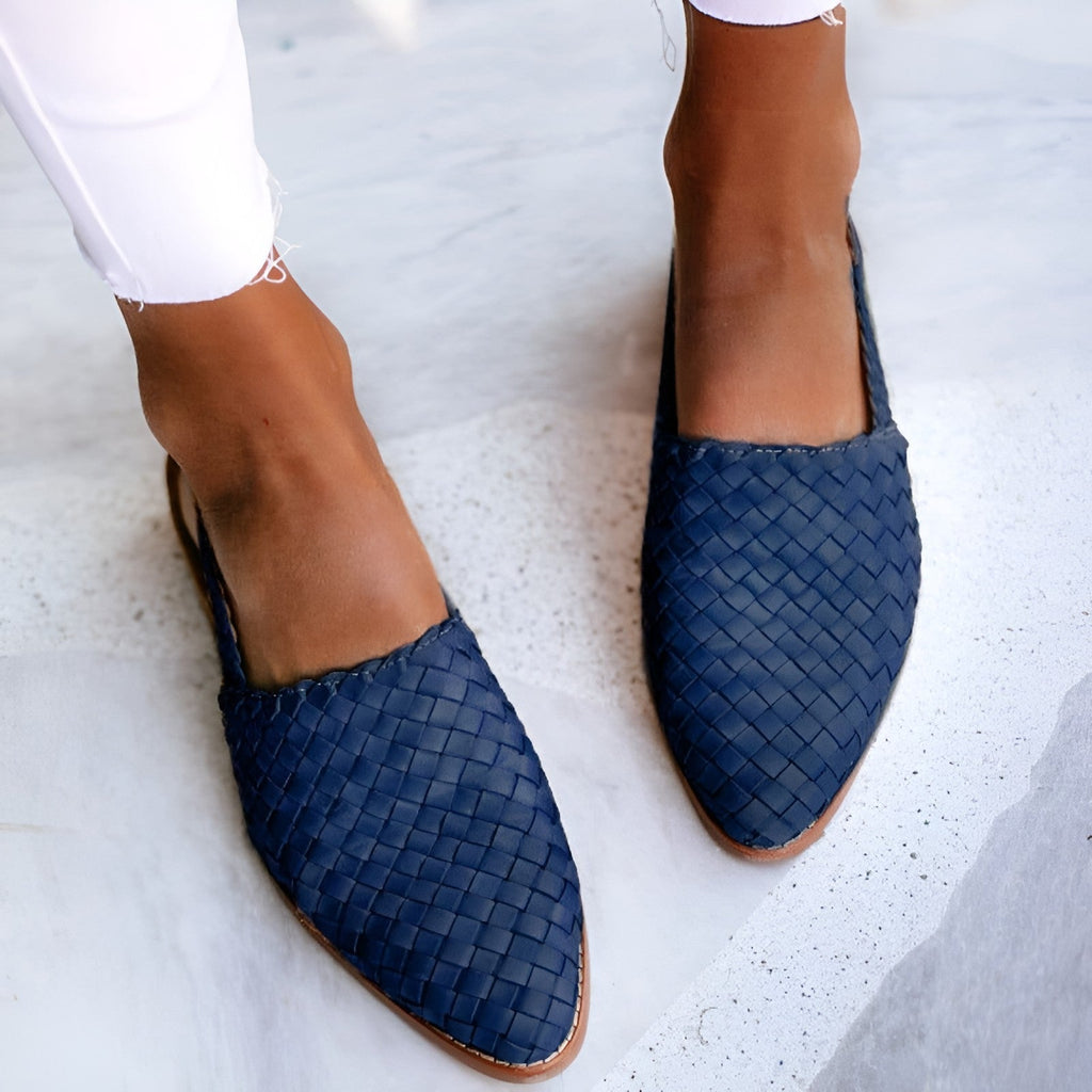 Whisper - Elegantes sandalias de piel trenzada para mujer