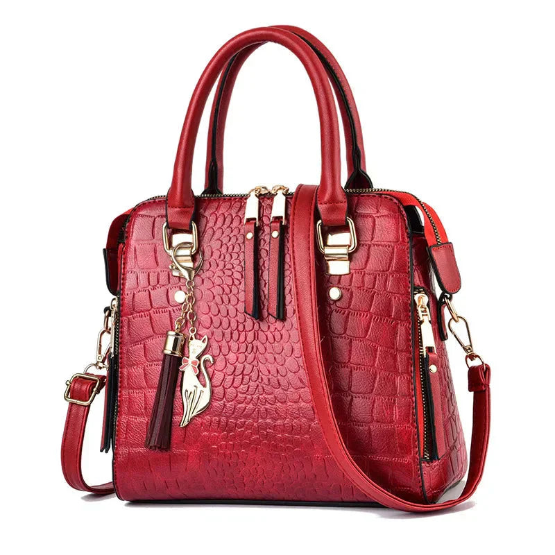 Bolso de Cuero con Relieve de Cocodrilo