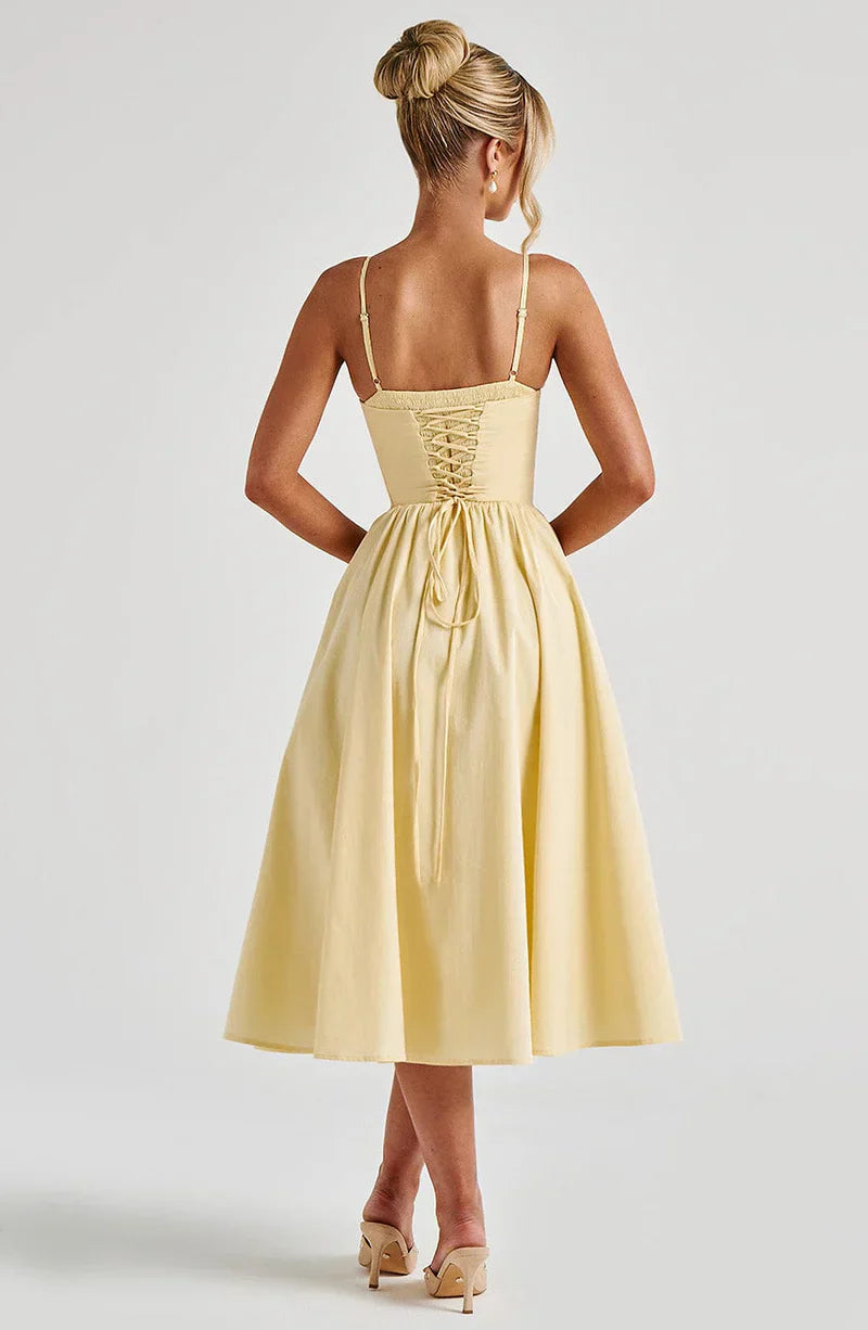 Maya | Vestido Midi Acampanado