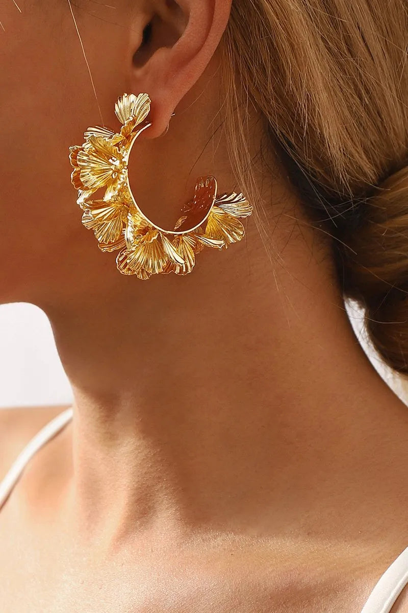 Hadley | Pendientes en forma de C con diseño floral