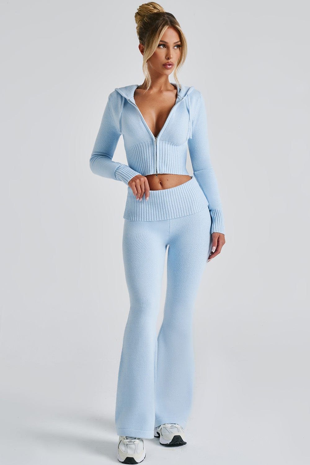 Amber Conjunto Lounge