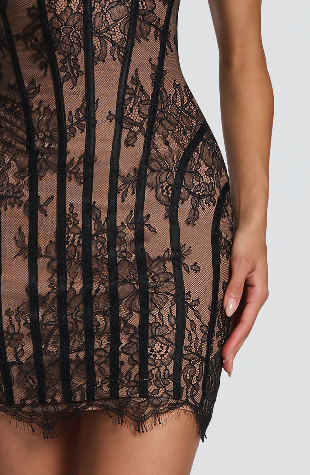 Vestido Rosia Lace Mini